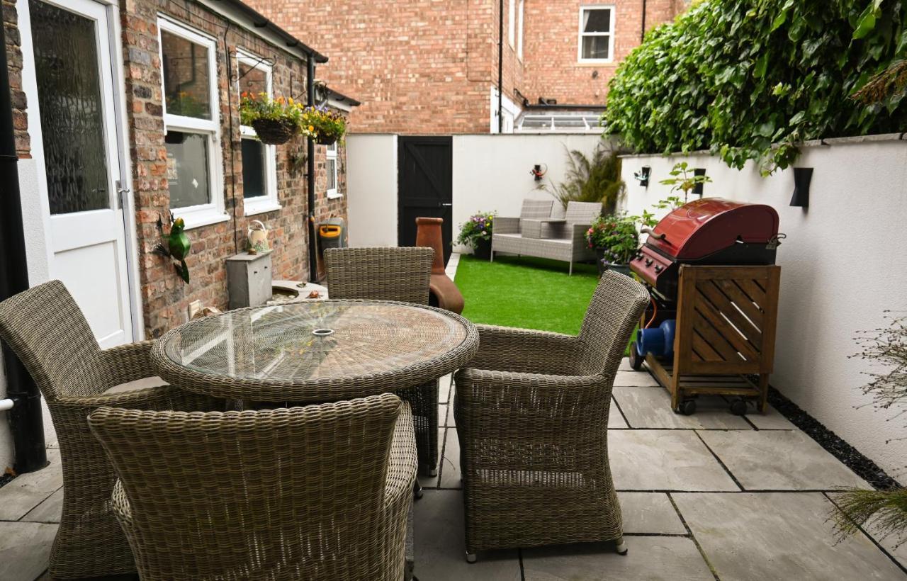 Bronte Guest House York Exterior photo