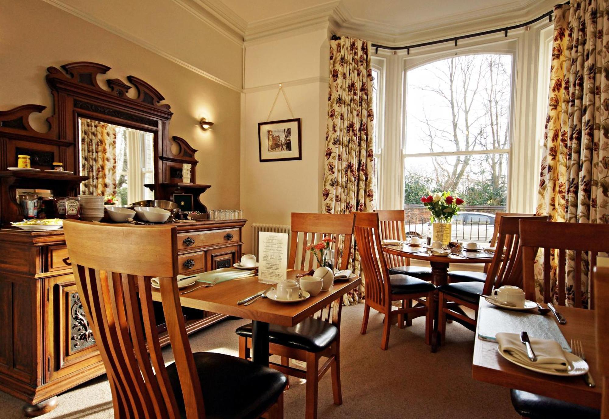 Bronte Guest House York Exterior photo